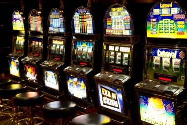 OVO and GoPay linked on dosis